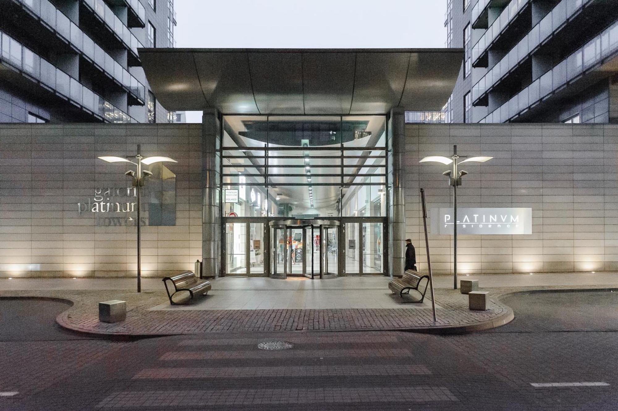 Luxury Apartments In Platinum Tower Varsovia Exterior foto